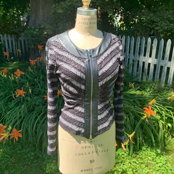 💗 HOST PICK 💗 Joseph Ribkoff Faux Leather and Grey/Black Stretchy Jacket - Picture 2 of 16